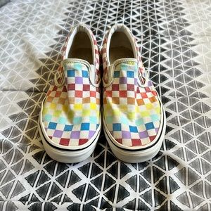Vans- Rainbow Checkerboard Slip-on Shoes